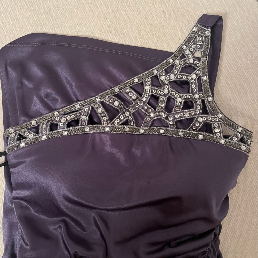 One shoulder, Grayish-purple cocktail dress with sequins and beads